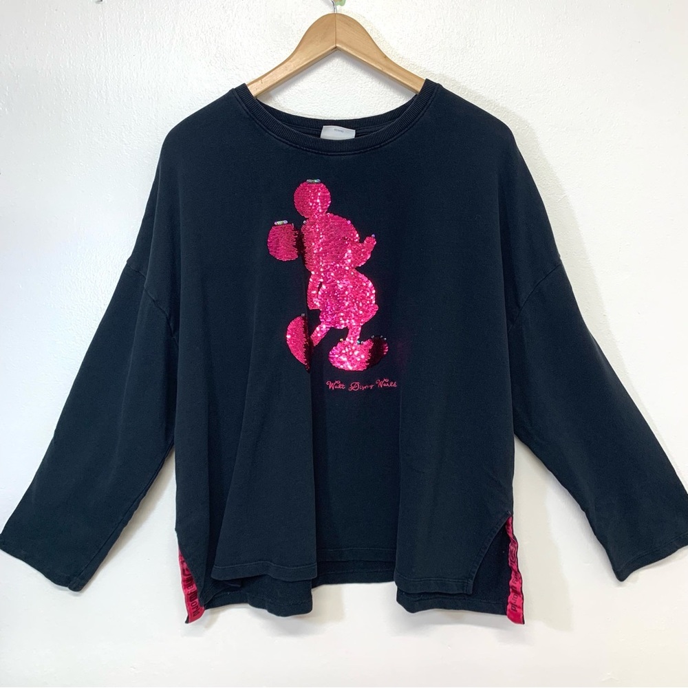 Disney Parks Micky Mouse Top Woman 1X Black Pink Sequin Boxy Sweatshirt Travel‎